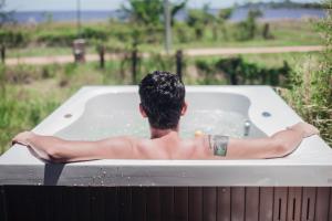 Gostje med bivanjem v nastanitvi Tava Glamping Lago
