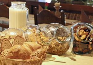 Billede fra billedgalleriet på Landgasthof zur Linde i Heimbuchenthal + 87 billeder