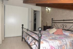 Casa vacanze "Villa Agropoli" tesisinde bir odada yatak veya yataklar