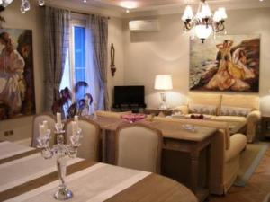 カンヌにあるCharming 2 bedroom apt in Central Cannes walking distance to beaches Croisette and the Palais 678のギャラリーの写真