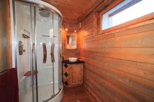 Et badeværelse på L'ARBA-CLAR + 14 billeder