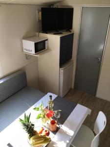 Kuchyň nebo kuchyňský kout v ubytování Mobile Homes Comfort ELBA Zelena Laguna