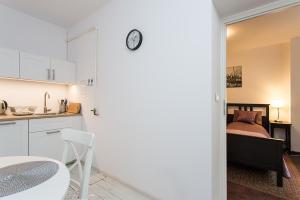 Kuchyňa alebo kuchynka v ubytovaní Fiesta Apartament