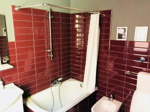 A bathroom at B&B U Sente