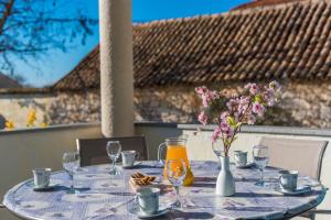 Nápoje v ubytovaní Wellness & Spa Villa Spirini Dvori