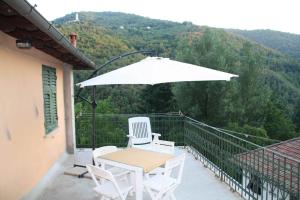En balkon eller terrasse på Fontana's House Relax