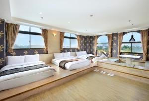 Postel nebo postele na pokoji v ubytování Jinsa Lakeside View Resort + 37 fotografií