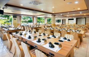Restaurace v ubytování Jinsa Lakeside View Resort