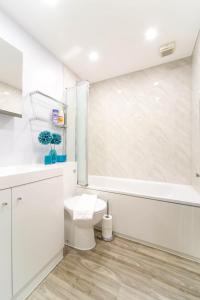 A bathroom at Exclusive 1 Bed Flat Close To St Paul's Cathedral