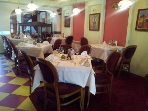 Restaurace v ubytování Hotel Kardinal