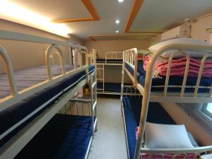 Palanda nebo palandy na pokoji v ubytování Bomgoro Guesthouse