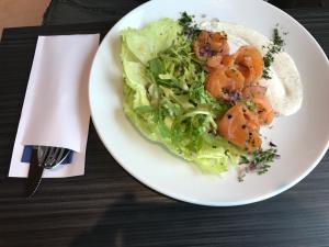 Jedlo v ubytovaní bed & breakfast alebo blízkom okolí