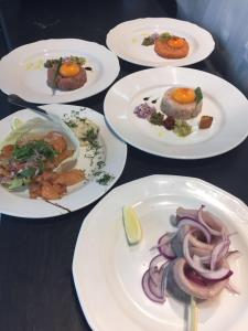 Jedlo v ubytovaní bed & breakfast alebo blízkom okolí