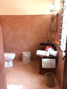 Bathroom sa Sibil Nyumba Oasis