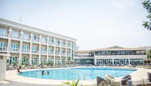 Πισίνα στο ή κοντά στο Pefaco Hotel Maya Maya