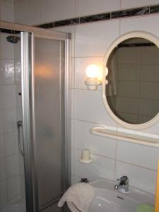 Vonios kambarys apgyvendinimo įstaigoje Appartement Lotte Familie Grünberger
