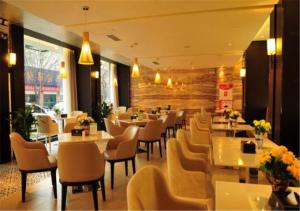 Restoran ili drugo mesto za obedovanje u objektu Jinjiang Inn Dali Erhai Lake Park