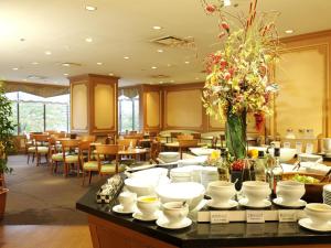 Majoituspaikan Hotel Okura Niigata ravintola tai vastaava paikka