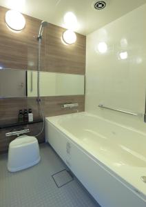 Et badeværelse på Kisarazu Washington Hotel