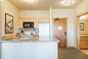 Gallery image of Sunstone 325 in Old Mammoth +13 photos