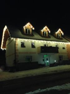 Tòa nhà nơi khách sạn căn hộ tọa lạc