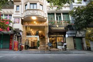Hanoi Center Silk Premium Hotel & Spa & Travel tesisinin ön cephesi veya girişi