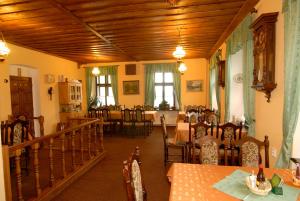 Restorāns vai citas vietas, kur ieturēt maltīti, naktsmītnē Penzion na Čertovce