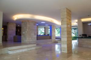 Vstupní hala nebo recepce v ubytování GHL Relax Hotel Costa Azul + 27 fotografií