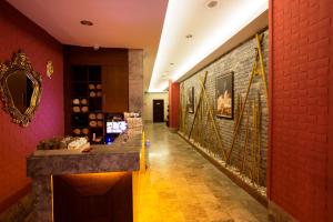 A television and/or entertainment centre at Ramada Resort Side