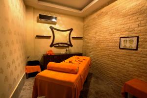 Spa and/or other wellness facilities at Ramada Resort Side