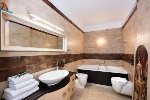 Kúpeľňa v ubytovaní Girasole Villa