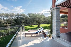 Vonkajšia záhrada v ubytovaní Girasole Villa