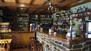 Ο χώρος του lounge ή του μπαρ στο La Artesana