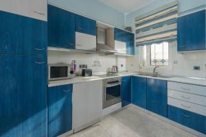 A kitchen or kitchenette at Stella Beach House Még 8 kép