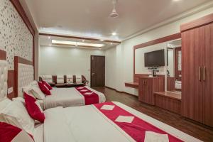 Foto da galeria de Hotel The Royal Krishna em Katra