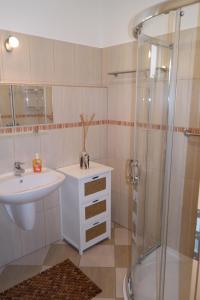 Ванная комната в Aramis 3 Apartments