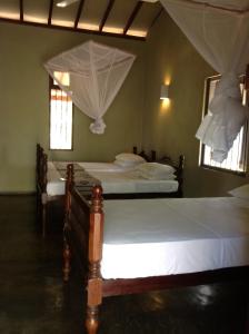 Katil atau katil-katil dalam bilik di WildEscape, Yala Blocks 3 & 5