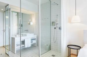 Kúpeľňa v ubytovaní LOISIUM Wine & Spa Hotel Südsteiermark