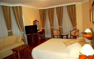 Μια τηλεόραση ή/και κέντρο ψυχαγωγίας στο Hotel Jardim
