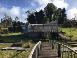Aed väljaspool majutusasutust Refugio Pullao