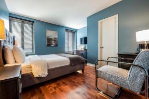 Postel nebo postele na pokoji v ubytování Auberge de La Fontaine