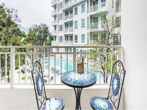 Summer Huahin Condo classic room pool view 발코니 또는 테라스