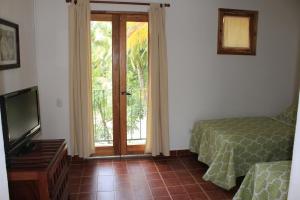 Gallery image of Hotel Punta Franca in Jobal
