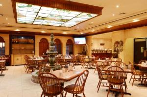 A restaurant or other place to eat at Hotel Villa del Sol