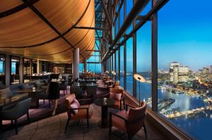 
A restaurant or other place to eat at Sofitel Sydney Darling Harbour
