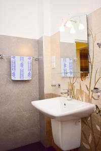 Gallery image of Aken villa in Hikkaduwa