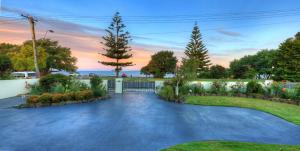 Zahrada ubytování Birchwood on the River - Devonport, Tasmania - Self-Contained and Self-Catering Accommodation