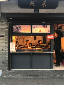 入住《小风小物逛杭州》作者的书房，散步到西湖的客人