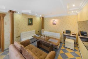 Gallery image of Paradise Hotel in Gomel