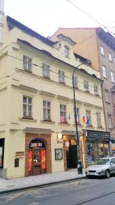 Gallery image of Hotel U dvou zlatých klíčů in Prague